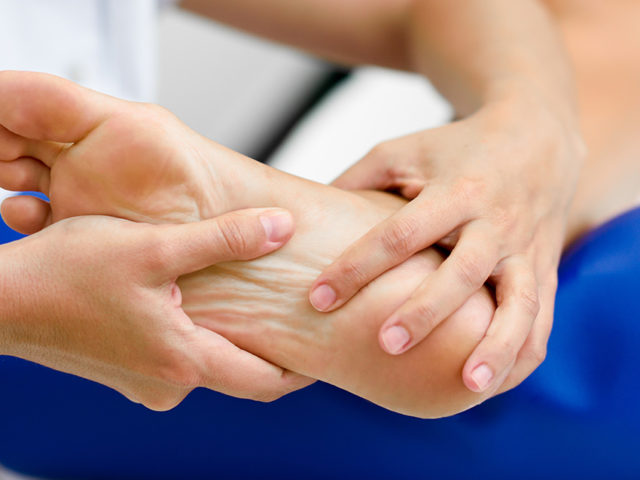 Suffering From Toenail Fungus? Get Professional Chiropodist